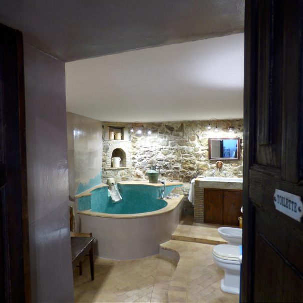 grotta-del-fauno-bagno