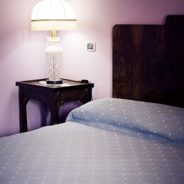 casa-dell-elettricista-letto